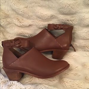 Kelsi Dagger Booties